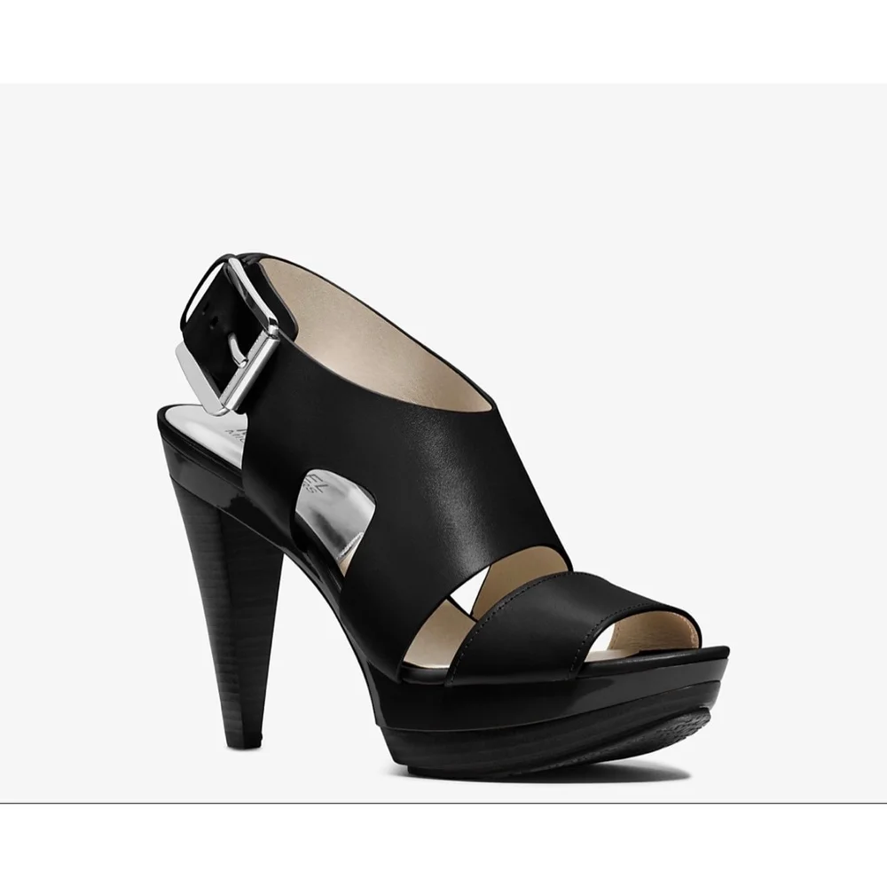 MICHAEL MICHAEL KORS | Black Carla Leather Platform Sandals Size 10